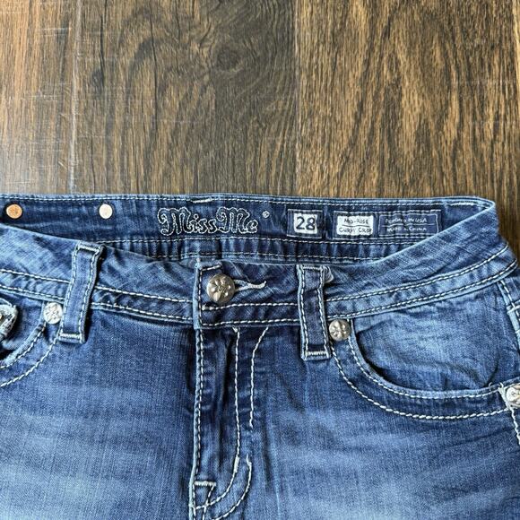 Miss Me Jeans 28 Curvy Crop Mid Rise Lace Pocket Bling Crystal Embellished - Picture 8 of 13